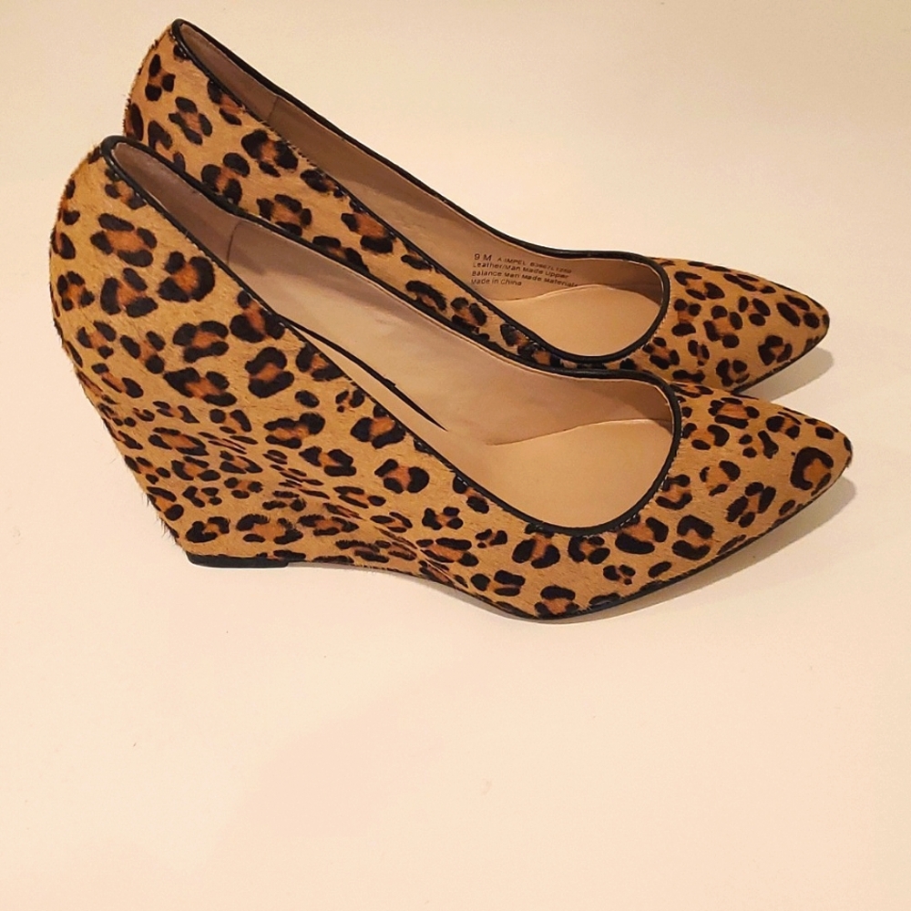 Women's Franco Sarto Pointed Toe Leopard Print Wedge Heel Size 9
